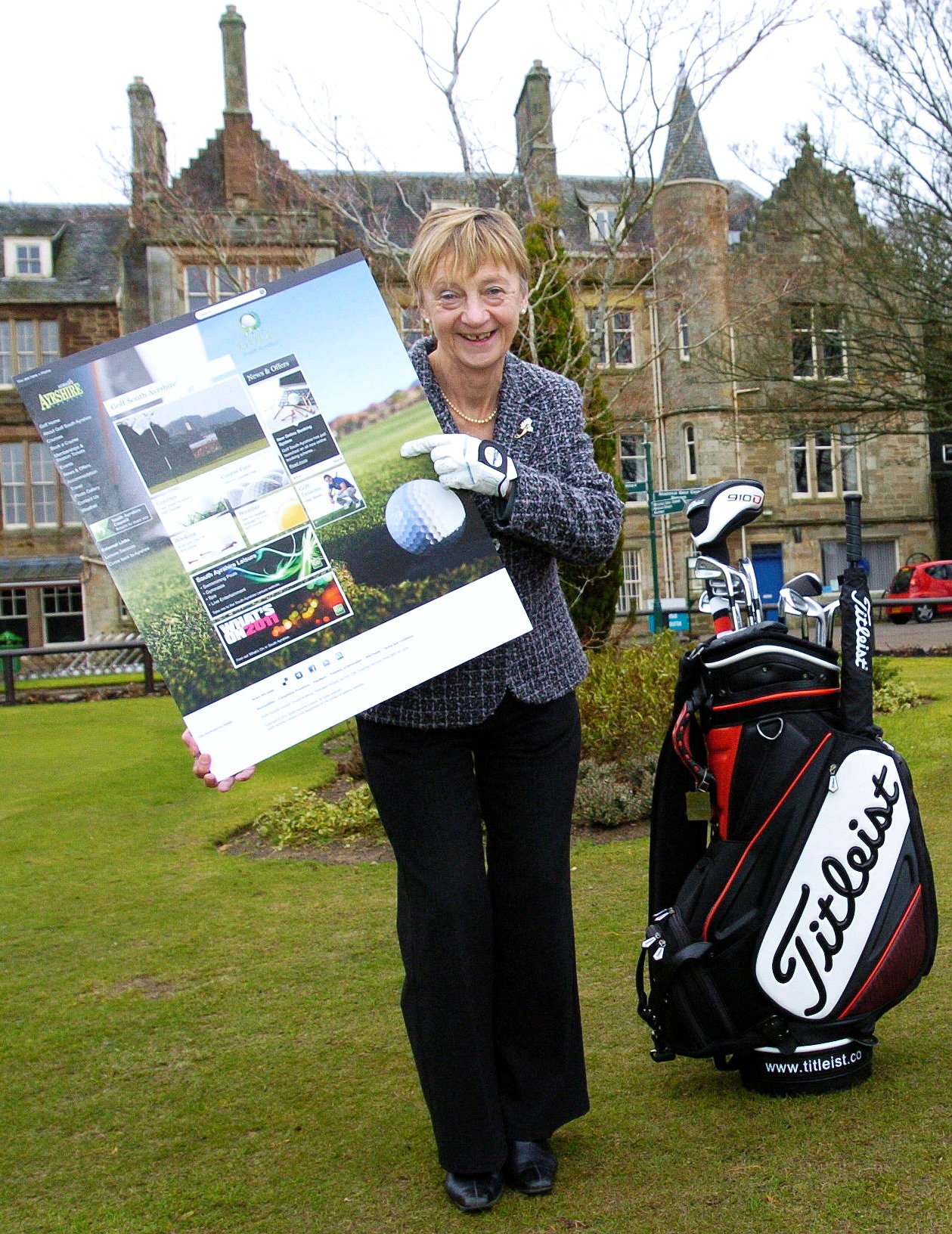 Councillor Margaret Toner is delighted with the new online golf booking system