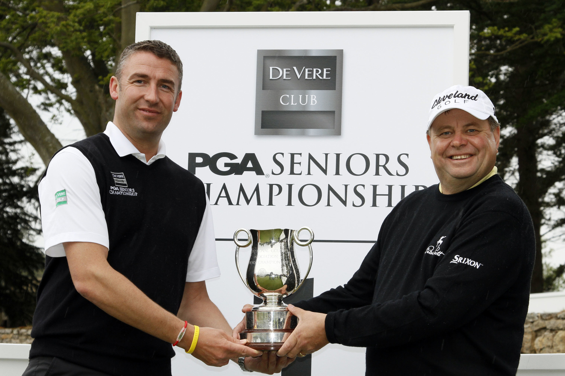 Daniel Hodson Director of Golf & Leisure for De Vere presents Oldcorn coveted title