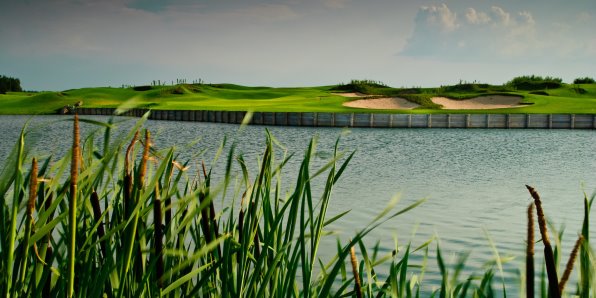Over the water approach at PGA National Russia
