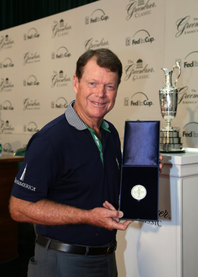 Tom Watson with his commemorative Players’ Badge and the Claret Jug