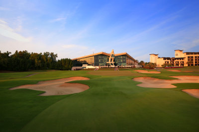 The 18th Hole at Abu Dhabi Golf Club (1) HERO MR