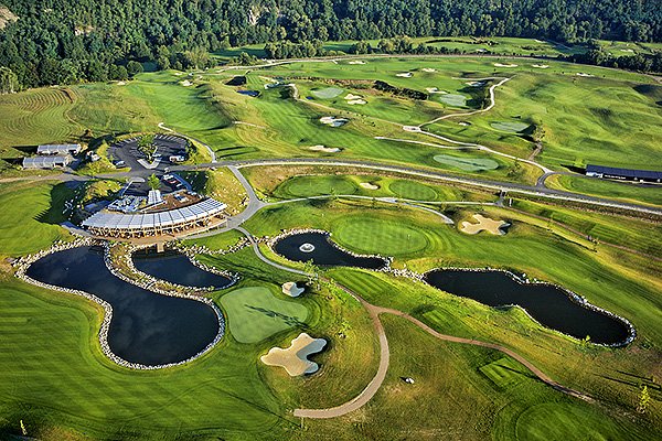 Aerial Photograph of Panorama Golf Resort in Czech Republic_max