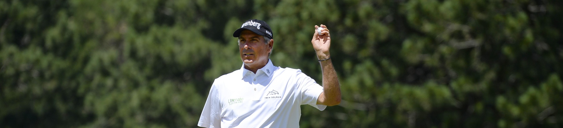 Fred Couples re-signs cropwith ECCO 2018