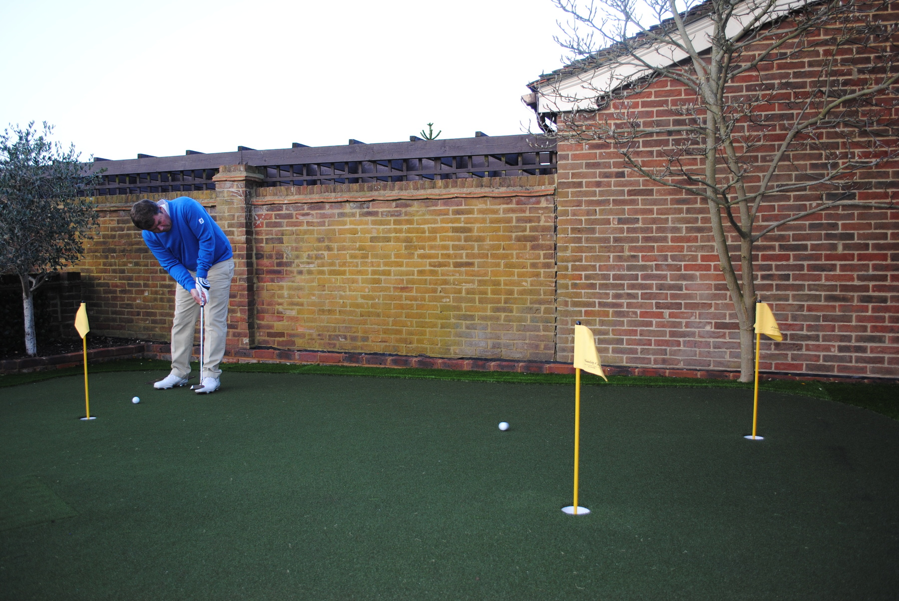 Simon Holmes on his new Huxley Golf Green at Home (002)