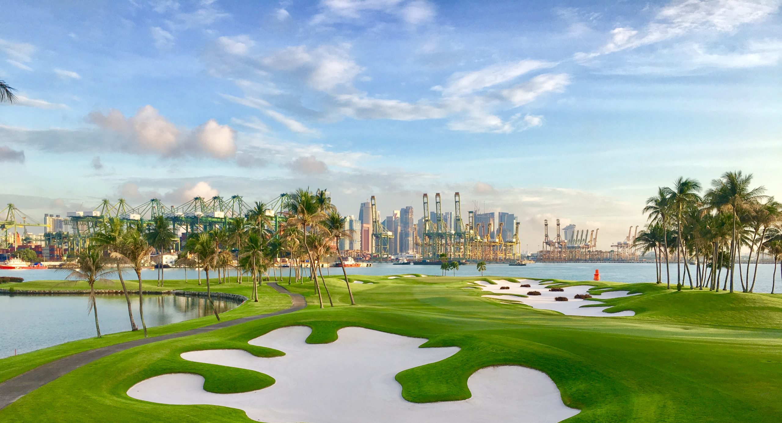 Sentosa-Golf-Clubs-iconic-5th-hole-on-The-Serapong