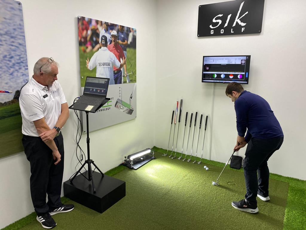 SIK-Putter-Fitting-2