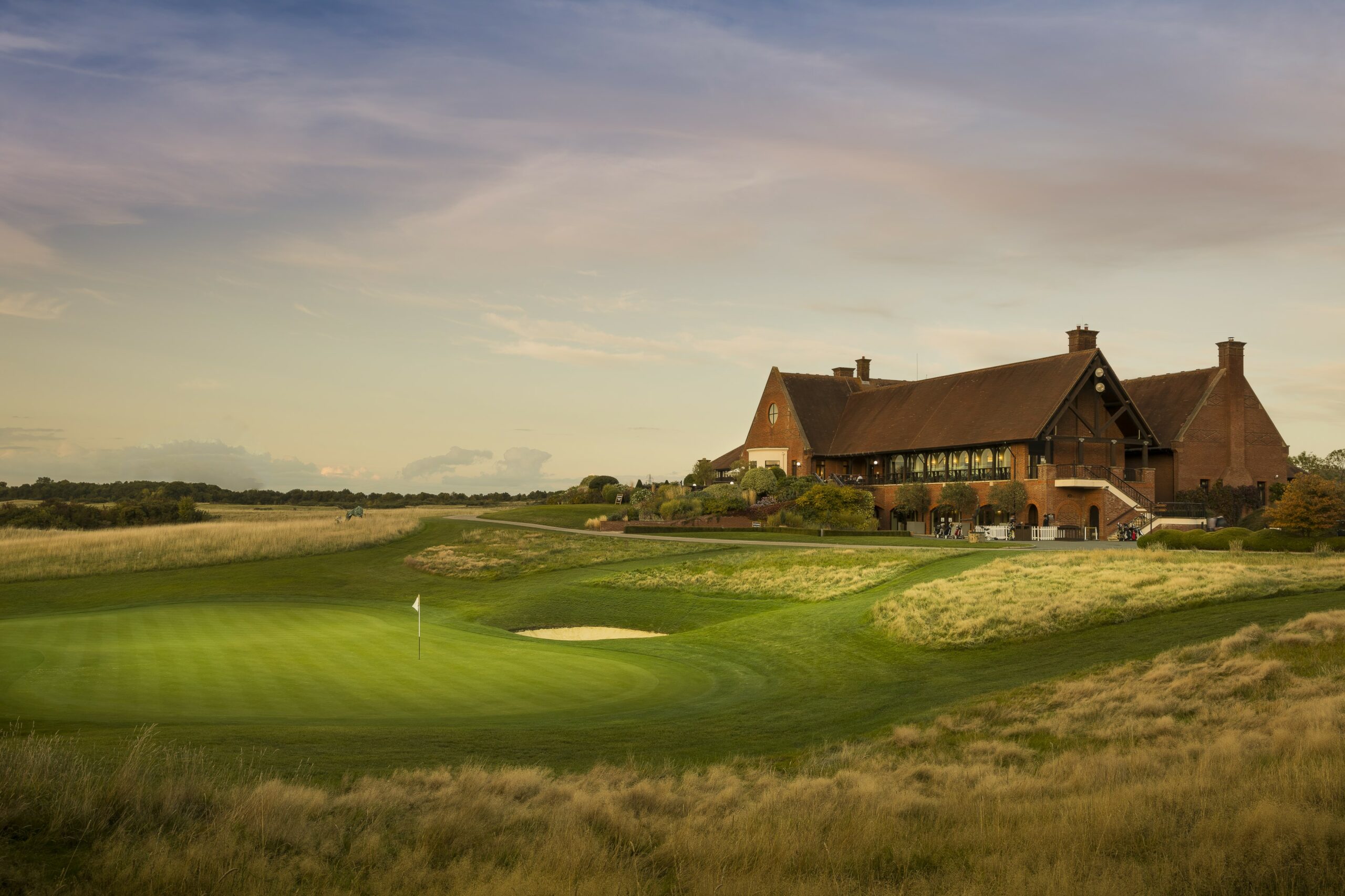 Heritage 18th and clubhouse – London Golf Club
