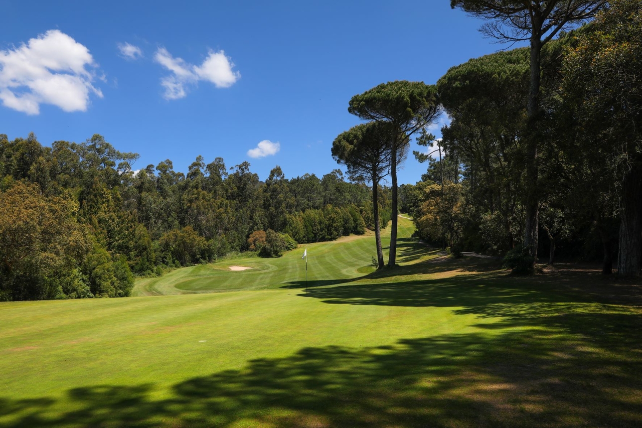 Penha Longa Resort are hosting a ‘Learn to Love Golf’ Clinic on 22nd May, exclusively for women and girls