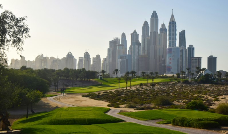 Emirates-Golf-Club-8th-Tee