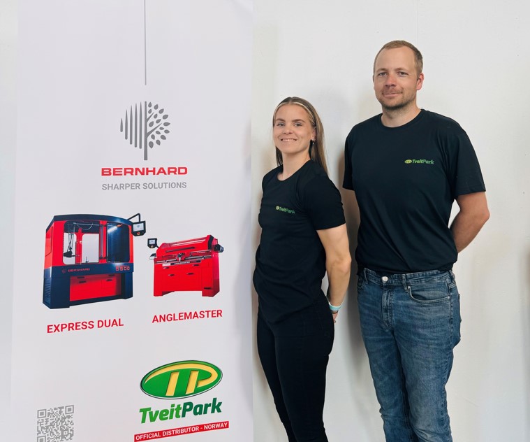 Tvert Rak for Bernhard in Norway