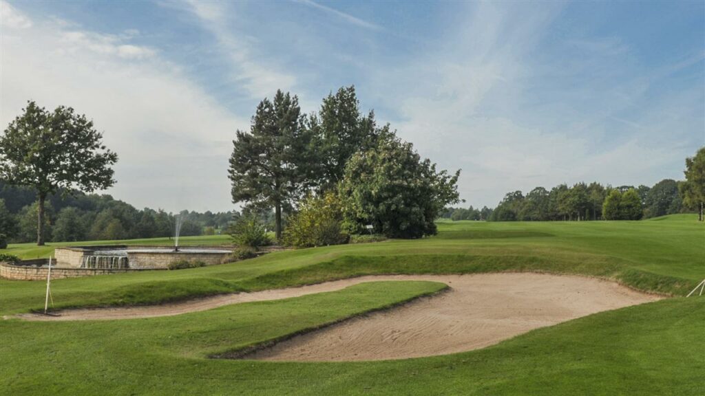 Worcestershire country club comes to market