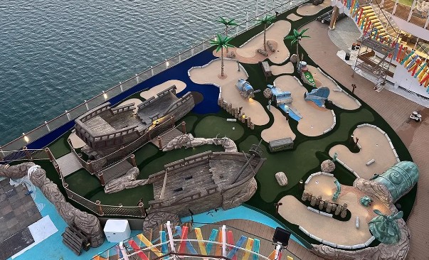 AGS ‘Lost Dunes’ Mini Golf Course Featured on ‘Icon of The Seas’