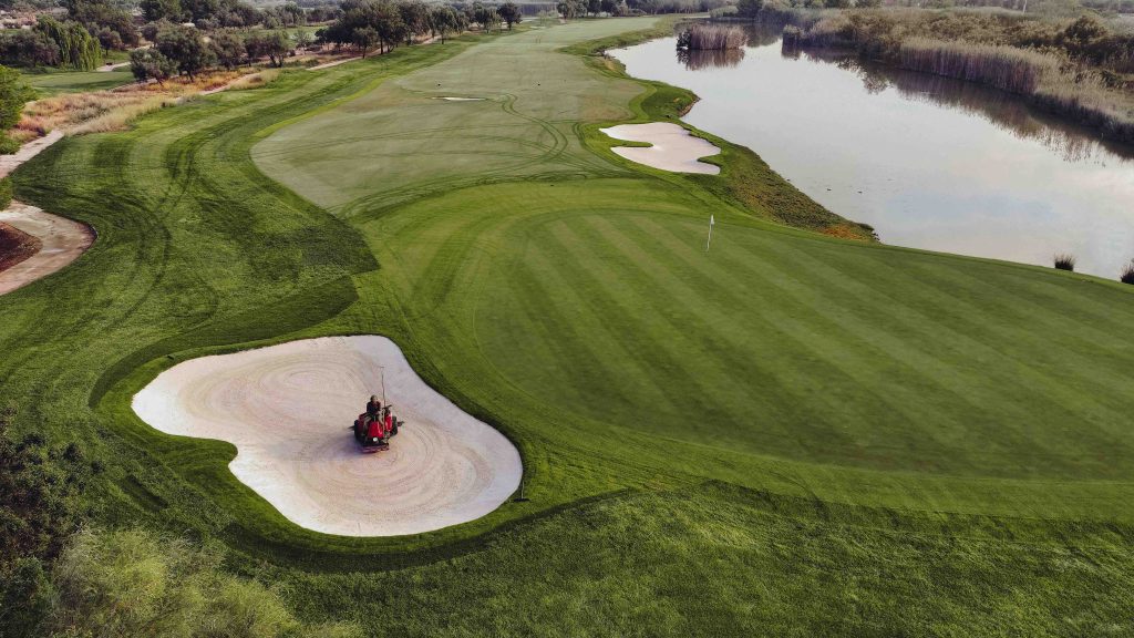 Infinitum re-opens Lakes Course following major renovation